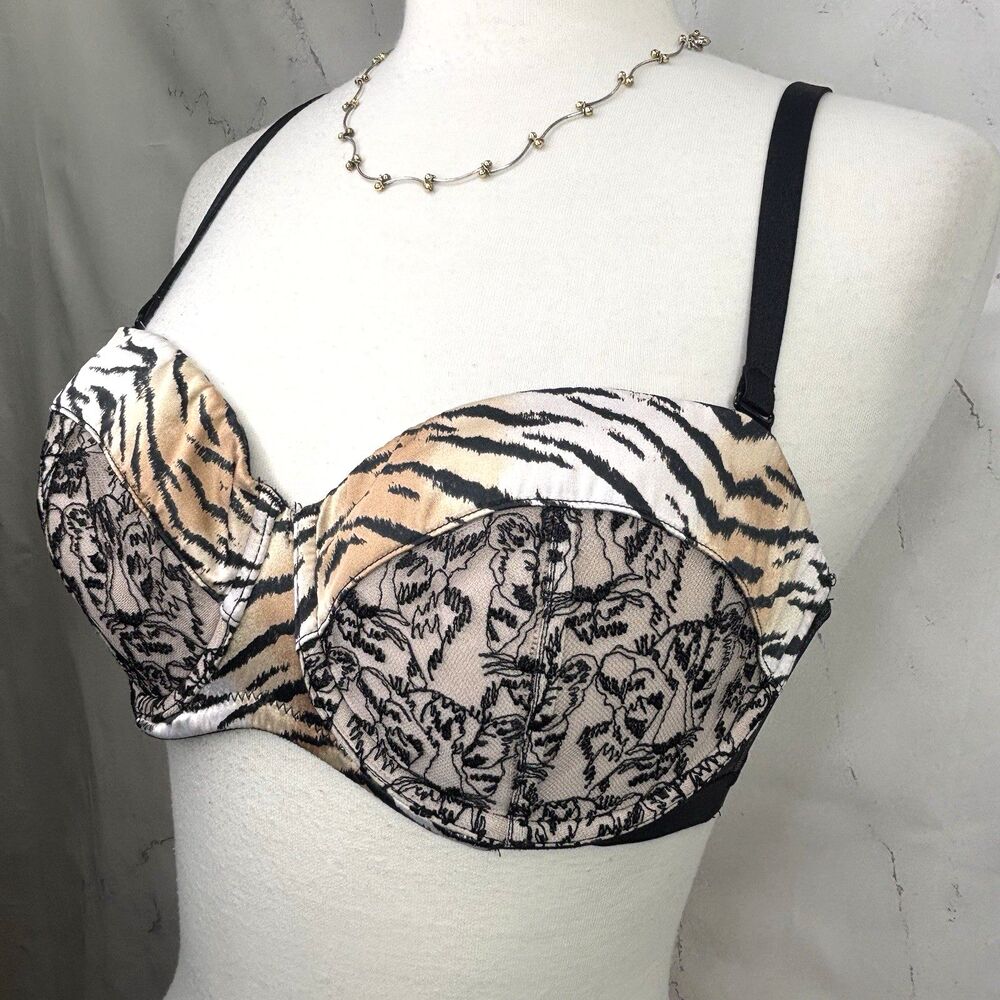 Victorias Secret Y2K Very Sexy Balconet Bra Tiger Print 34D VS Mob Wife Retro